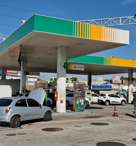 Tiroteio em posto de gasolina assusta motoristas na Rodovia Presidente Dutra.