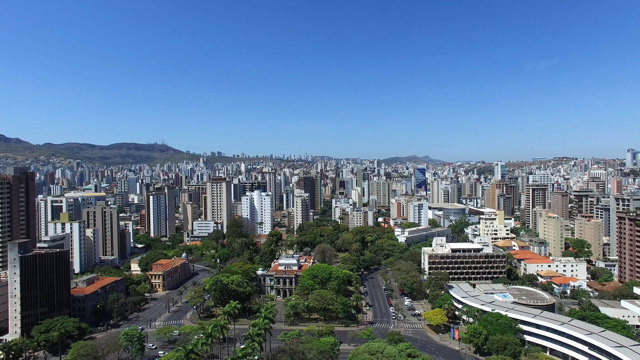 Clima em Belo Horizonte: Domingo de Céu Claro e Calor Intenso