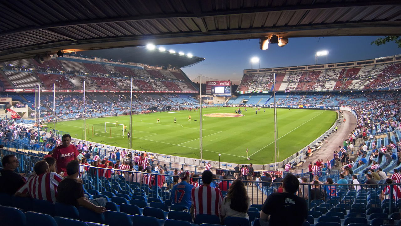 Promessa de 15 anos no treino do Atlético de Madrid