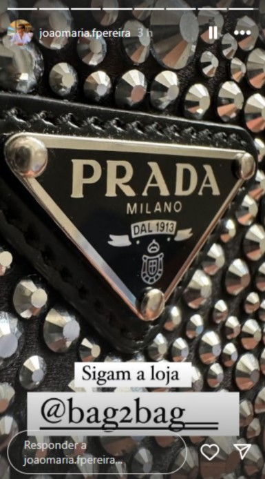 Bolsa da Prada de Mel Maia