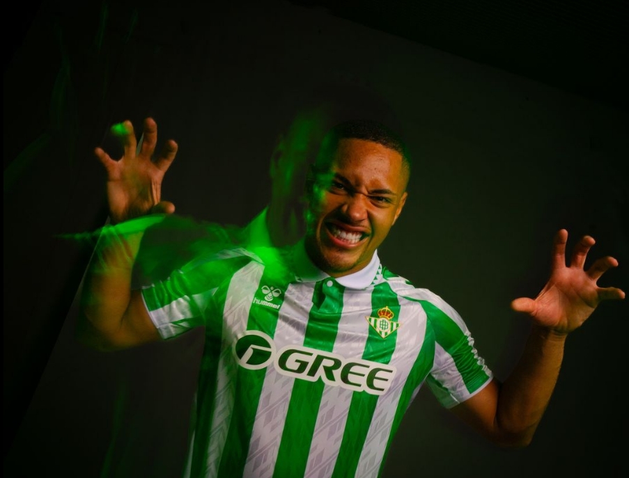 Vitor Roque joga bem em estreia pelo Real Betis e torcedores comparam com Endrick