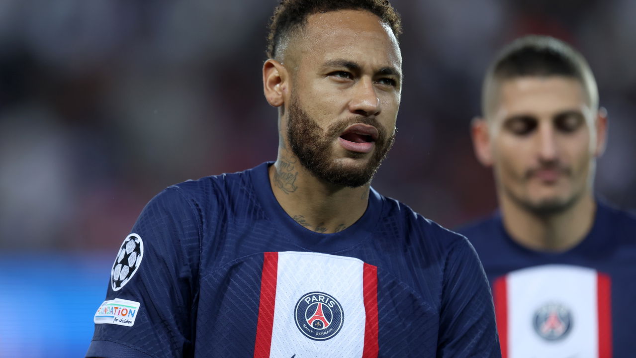 Neymar critica Mbappé, diz rádio. Relação de ex-companheiros de PSG é conturbada