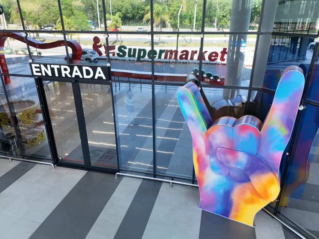 Supermarket Barra Blue Promove ‘Super Parada do Rock’ Durante o Rock in Rio 2024.