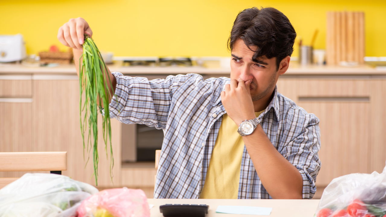 Como identificar alimentos estragados? Saiba como cuidar dos seus alimentos!