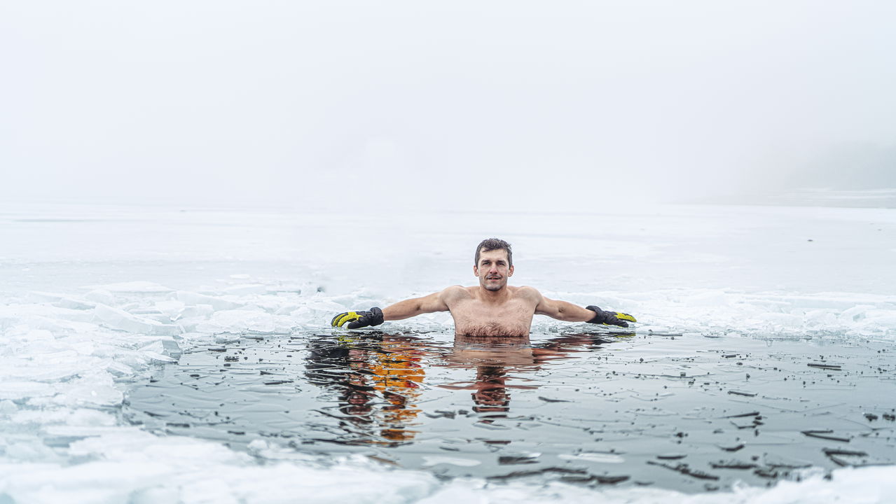 Cold Plunging: Benefícios e efeitos no corpo e mente do banho em água gelada