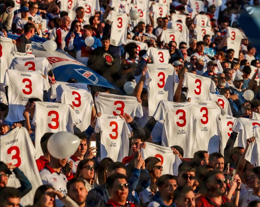 Nacional homenageia Izquierdo no jogo contra Liverpool-URU, o primeiro após a morte do jogador