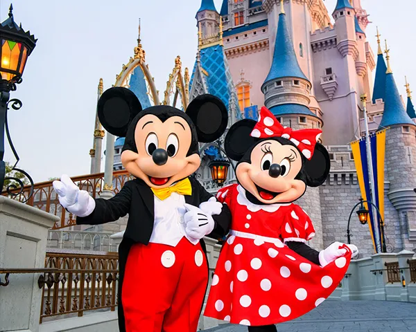 Mickey and Minnie in a Disney park in the USA. 