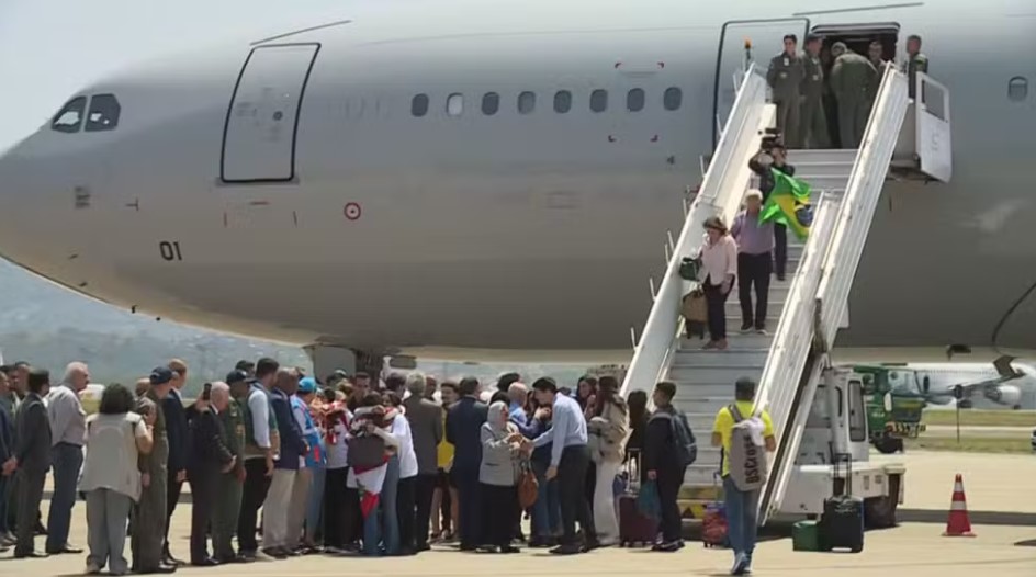 Quinto voo da FAB com refugiados do Líbano chega a São Paulo