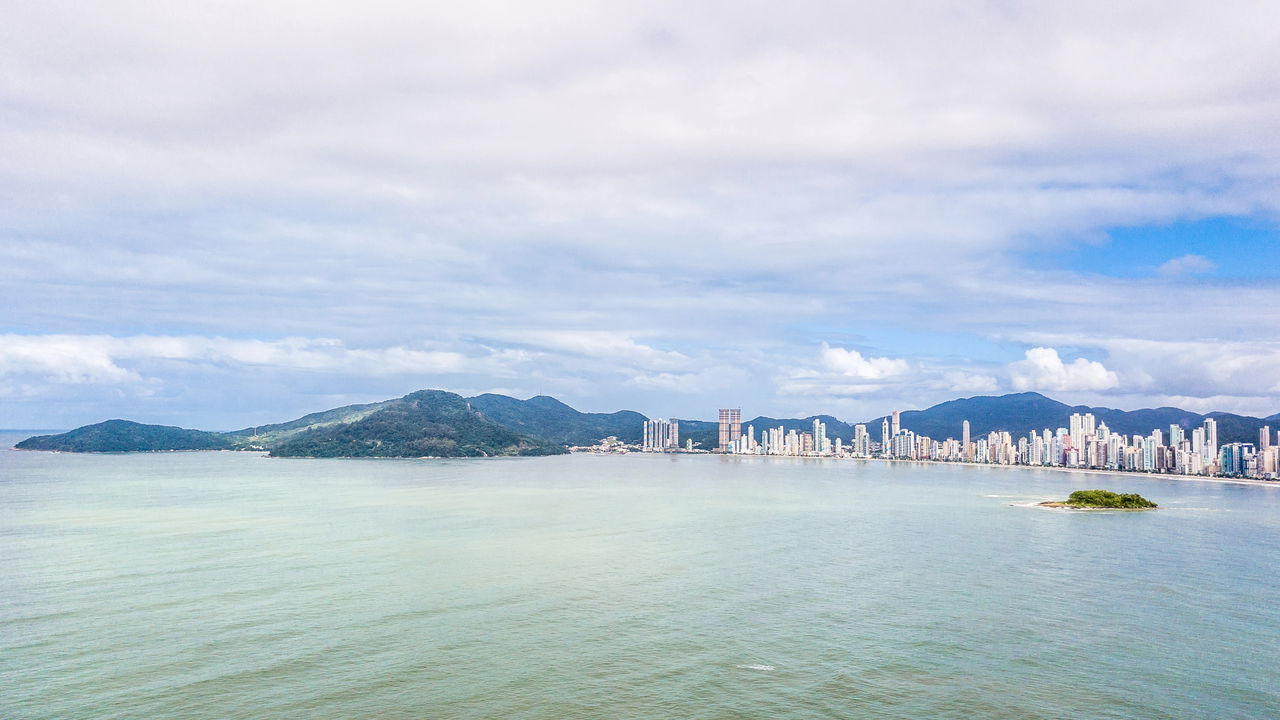 Balneário Camboriú sob chuva: Como aproveitar o dia mesmo com o clima instável