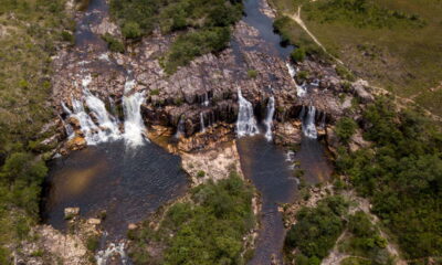 Você imagina encontrar uma cachoeira no meio da cidade? Conheça!