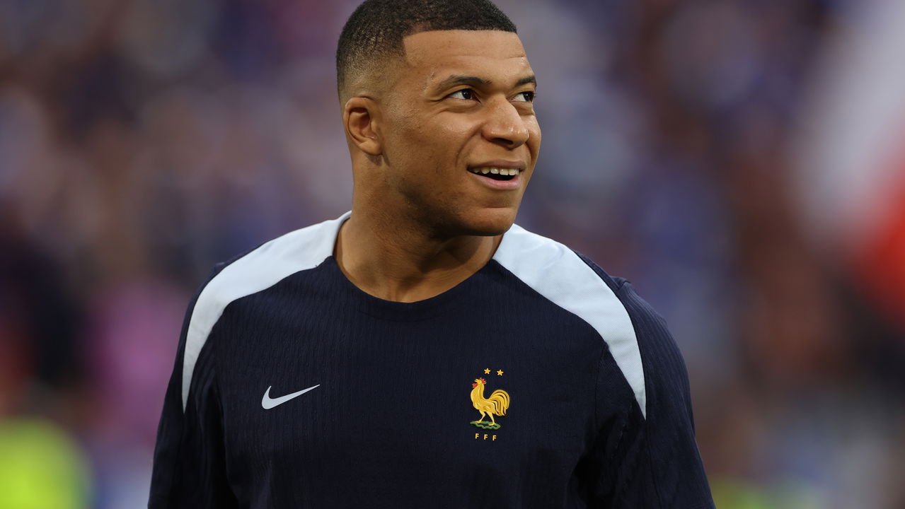 Disputa contratual entre Kylian Mbappé e PSG chega a um fim