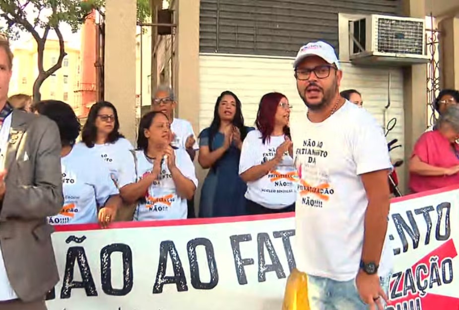 Protesto na porta do Hospital Federal de Bonsucesso