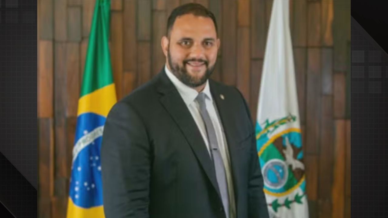 Deputado estadual Thiago Rangel é alvo de operação da PF contra fraude em licitações e corrupção.