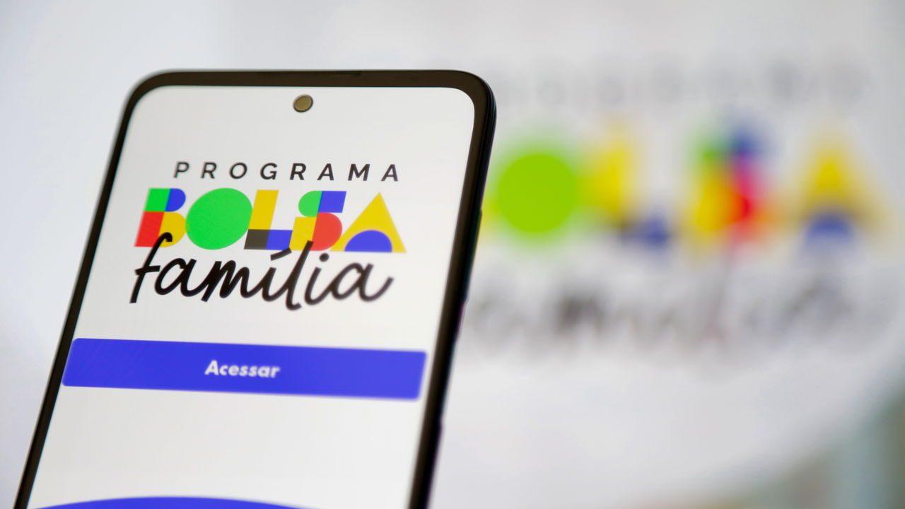 Bolsa Família: Notificação no app deixa beneficiários em alerta