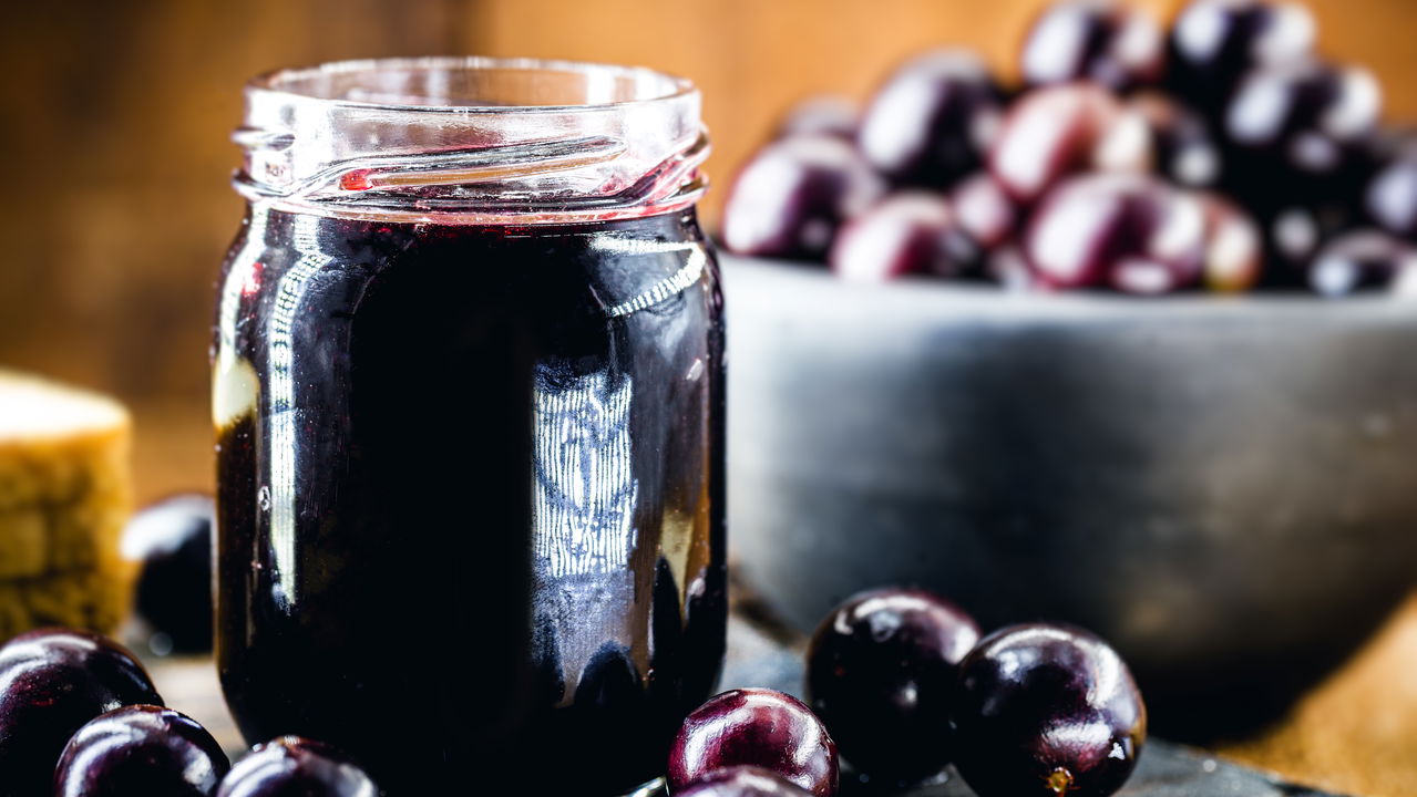 Essa superfruta tem diversos benefícios nutricionais! Conheça a jabuticaba