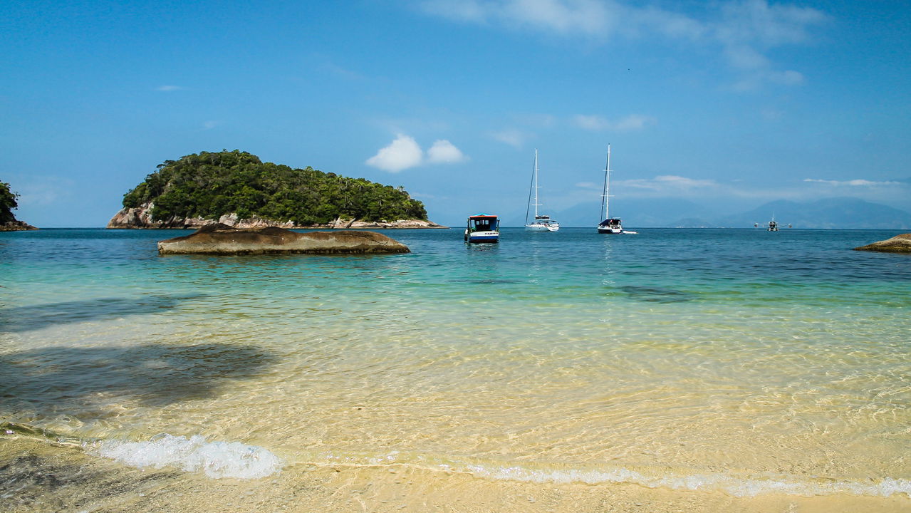 Ubatuba: Sol, praia, o que mais o tempo reserva para hoje?