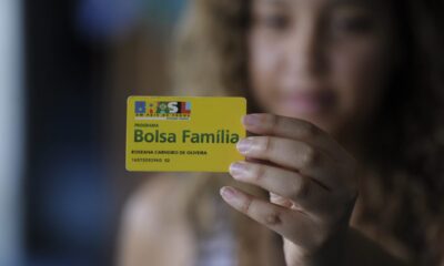 O Impasse do 13º salário para beneficiários do Bolsa Família