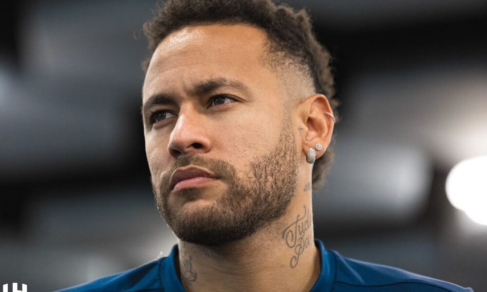 Ex padrasto de Neymar busca mulheres para gravar conteúdo adulto