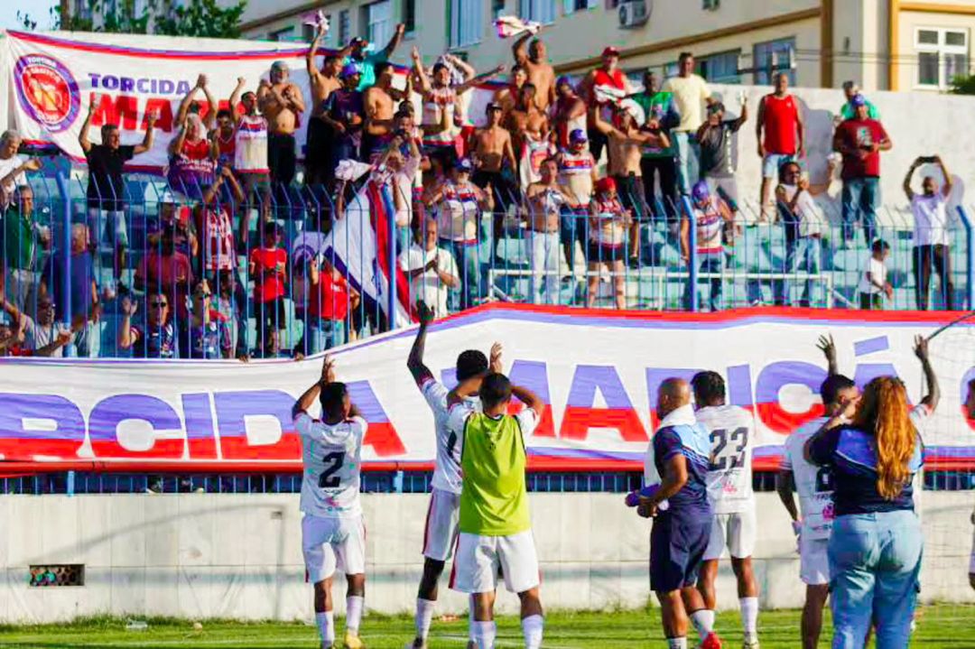 Torcida do Maricá (Foto: Léo Alves/Maricá FC)