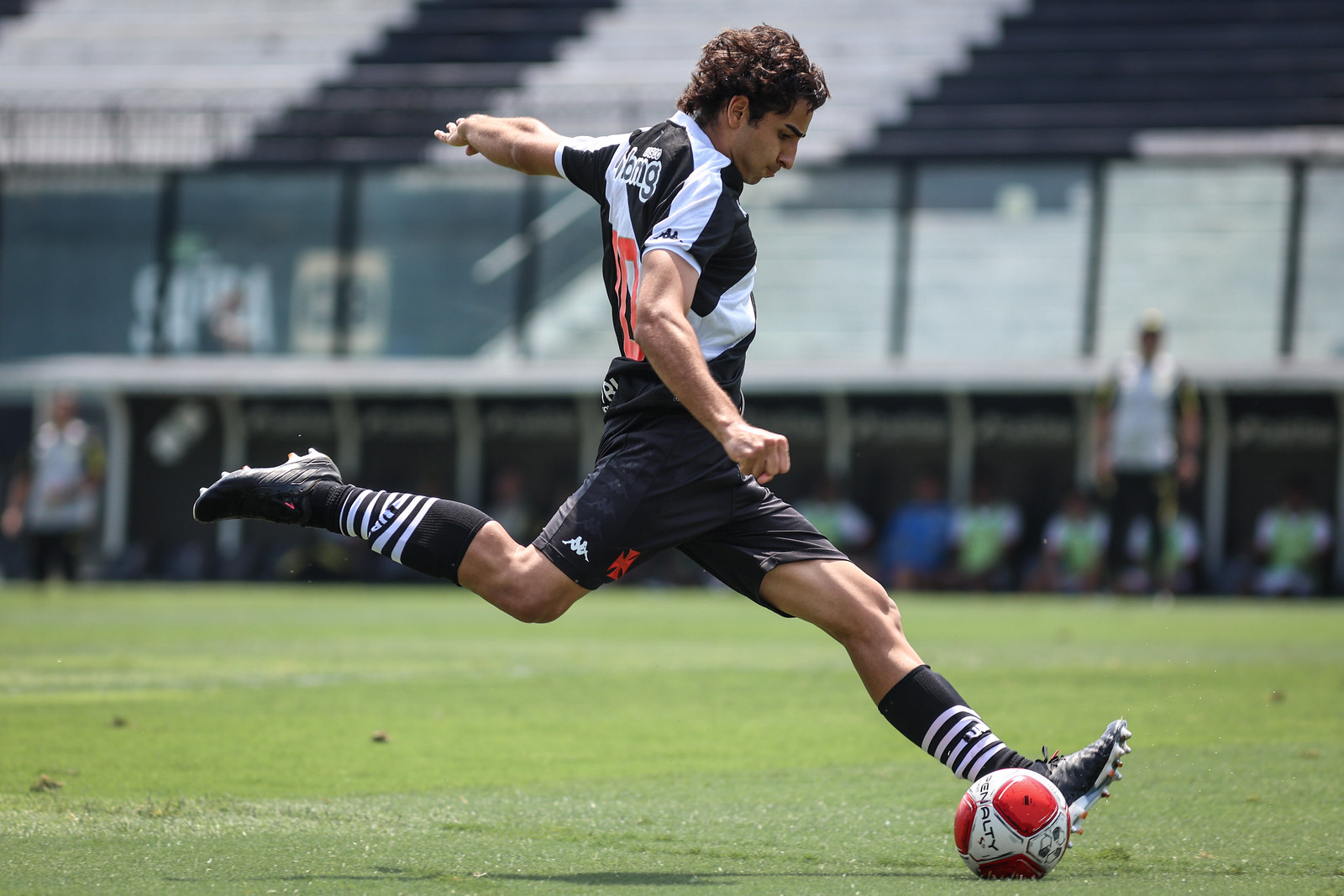 João Pedro. Vasco (Foto: Dikran Sahagian/Vasco)