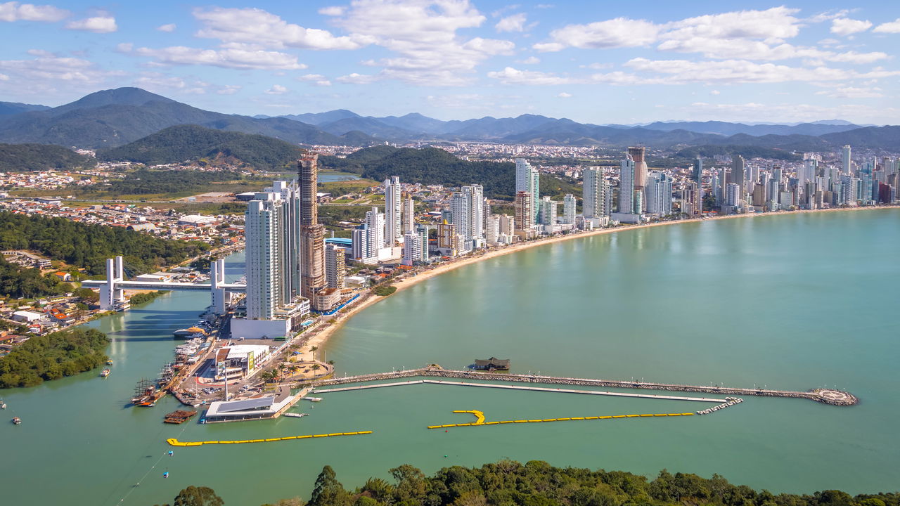 Verão em Balneário Camboriú: Aproveite o dia perfeito!