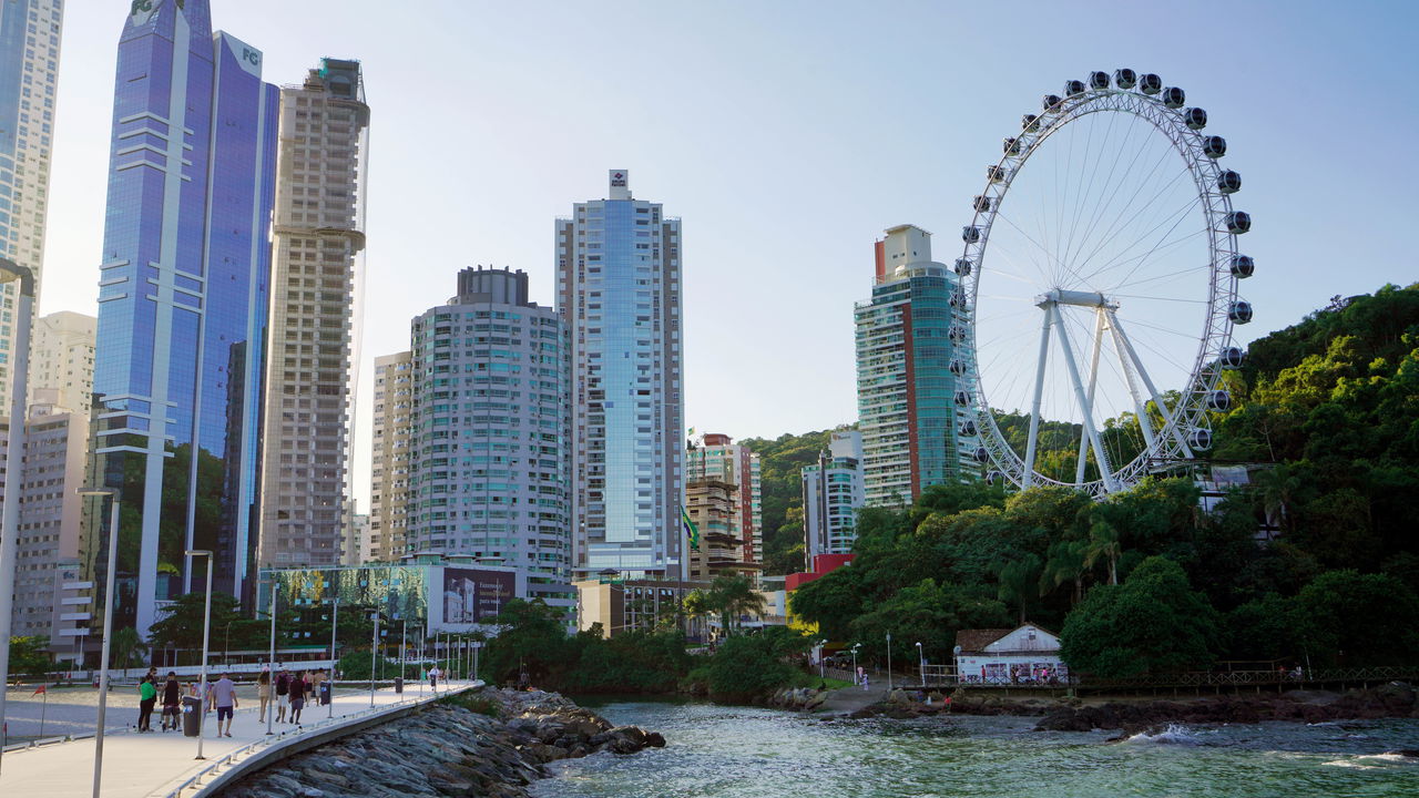 Balneário Camboriú: Sol ou chuva? Confira a previsão já!