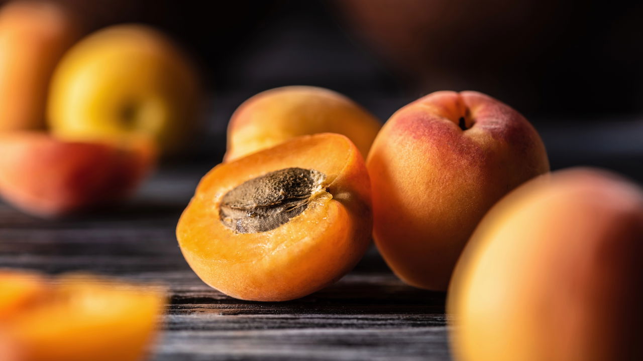 Damasco fresco ou seco? Descubra como essa fruta pode transformar sua saúde