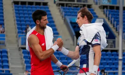 Djokovic e Murray em quadra