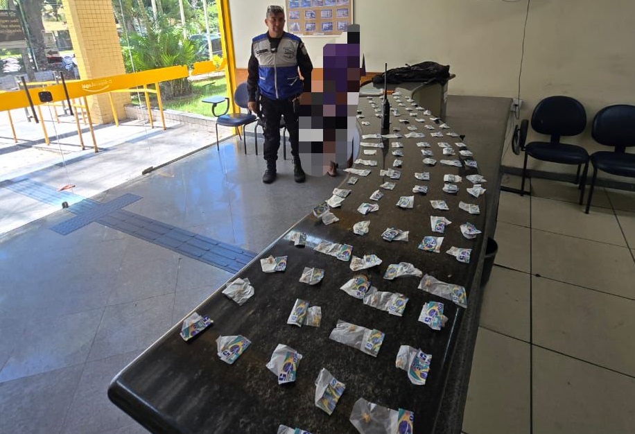 O material apreendido foi levado para a 81ª Delegacia de Polícia (Itaipu). Foto: Divulgação