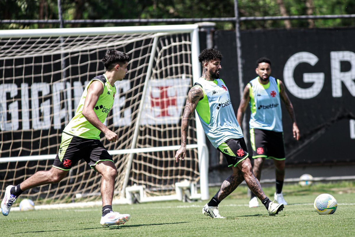 Paulinho. Treino do Vasco (Foto: Divulgação/Vasco)