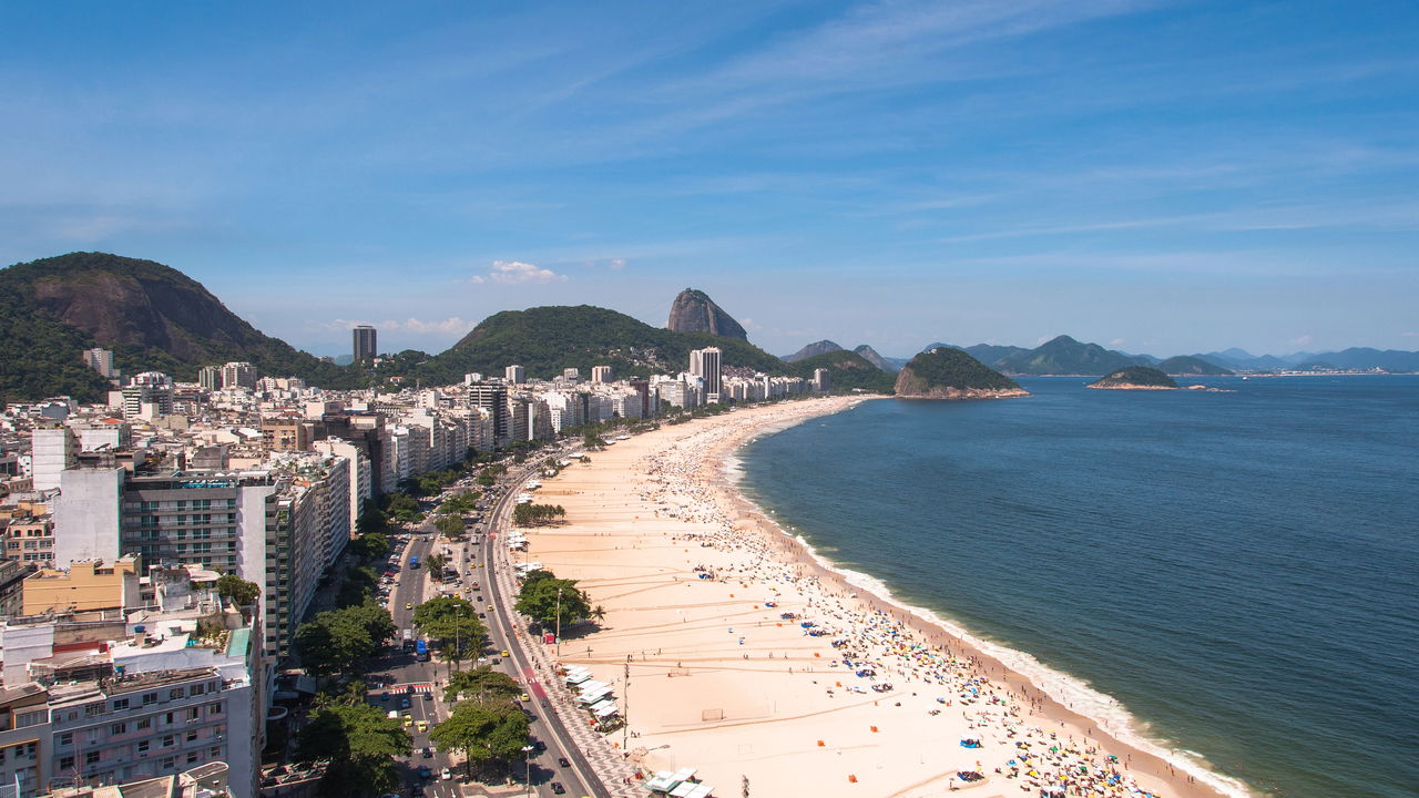 Calor de 35°C no Rio: Sol intenso, umidade alta e qualidade do ar severa; Veja dicas para o dia!