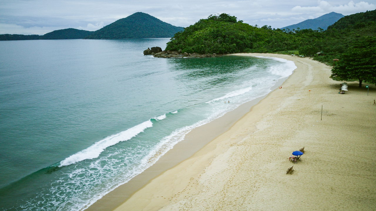 Não deixe a chuva atrapalhar suas férias! Veja a previsão do tempo para Ubatuba em Novembro