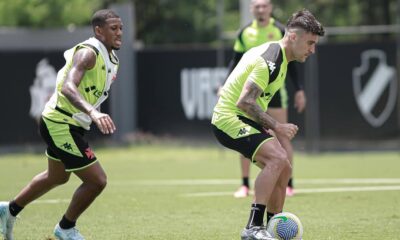 Leandrinho e Victor Luís. Treino do Vasco (Foto: Matheus Lima/Vasco)