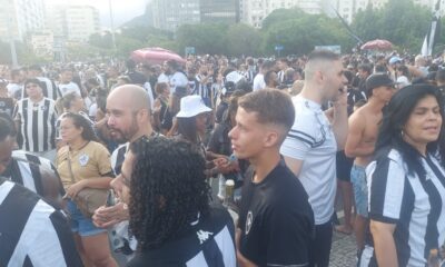 A festa na Praia de Botafogo promete durar o dia inteiro. Foto: Thiago Veras / Super Rádio Tupi