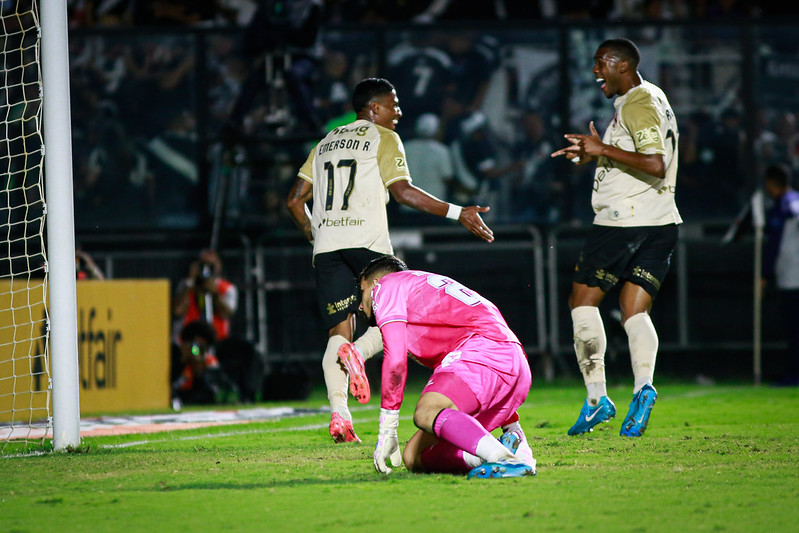 Emerson Rodríguez e Rayan. Vasco x Bahia (Foto: Matheus Lima/Vasco)