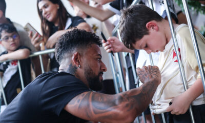 Paulinho (Foto: Dikran Sahagian/Vasco)