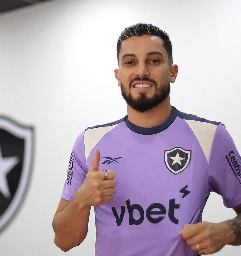 Sem Luiz Henrique E Bastos Elenco Do Botafogo Se Reapresenta