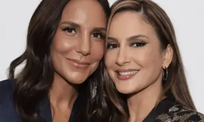 Ivete Sangalo e Claudia Leitte juntas e sorrindo