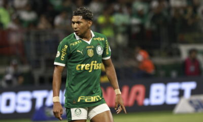 Rony fora do Palmeiras? Negociações com Cruzeiro e Atlético-MG em andamento