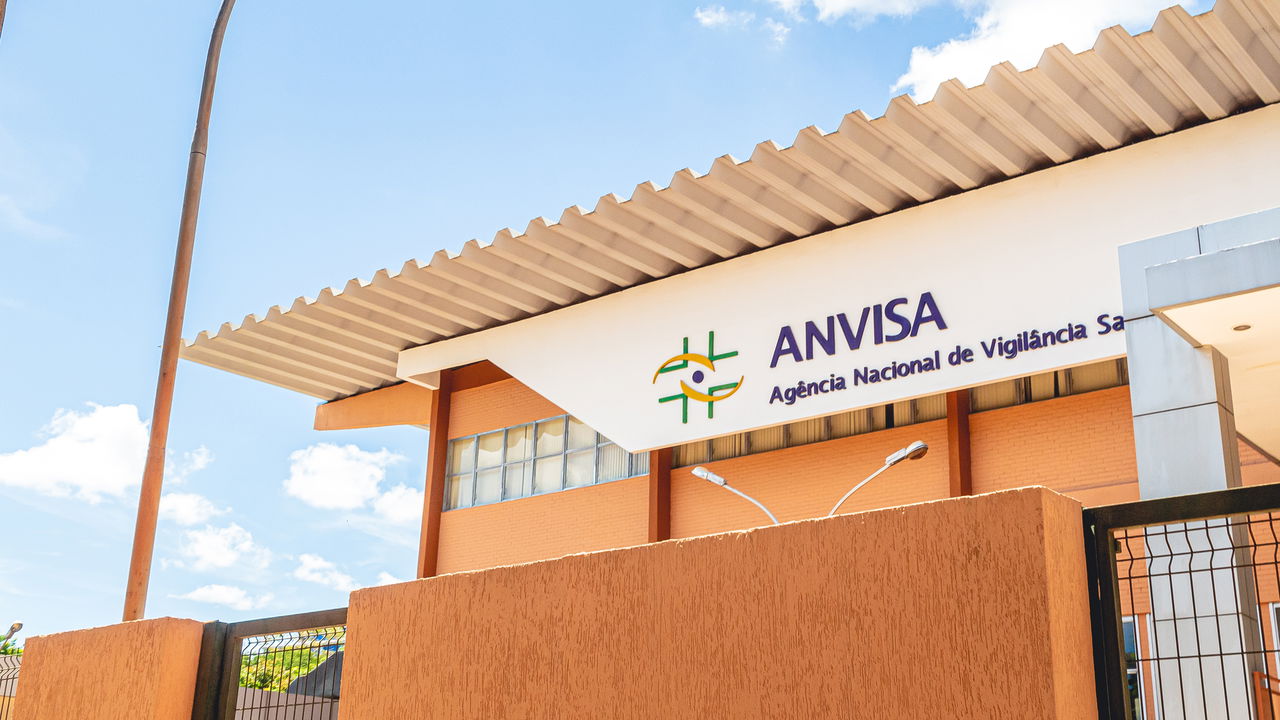 Urgente! Anvisa alerta sobre fraude que engana salões e rouba dados