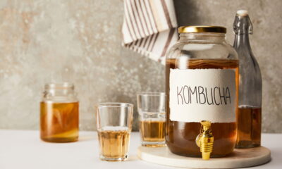 Kombucha (Créditos: depositphotos.com / AntonMatyukha)