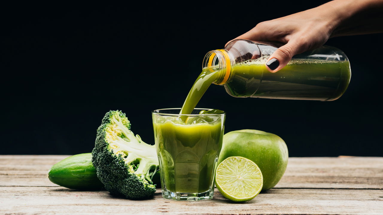 Por que o suco detox é tão popular? Descubra seus benefícios