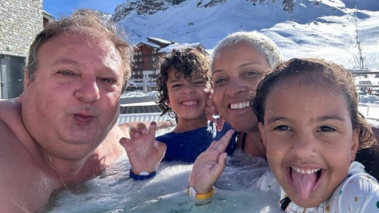 Você vai se surpreender! Veja como estão os filhos gêmeos de Erick Jacquin