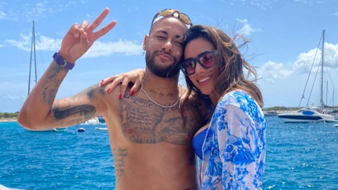 Bruna Biancardi reflete sobre sua trajetória com Neymar em texto de parabéns!