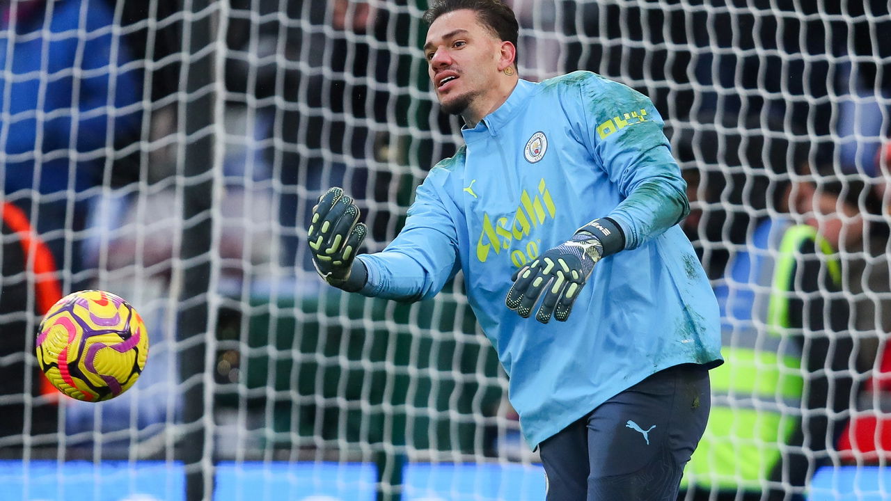 Números impressionantes revelam por que Ederson não é um goleiro comum