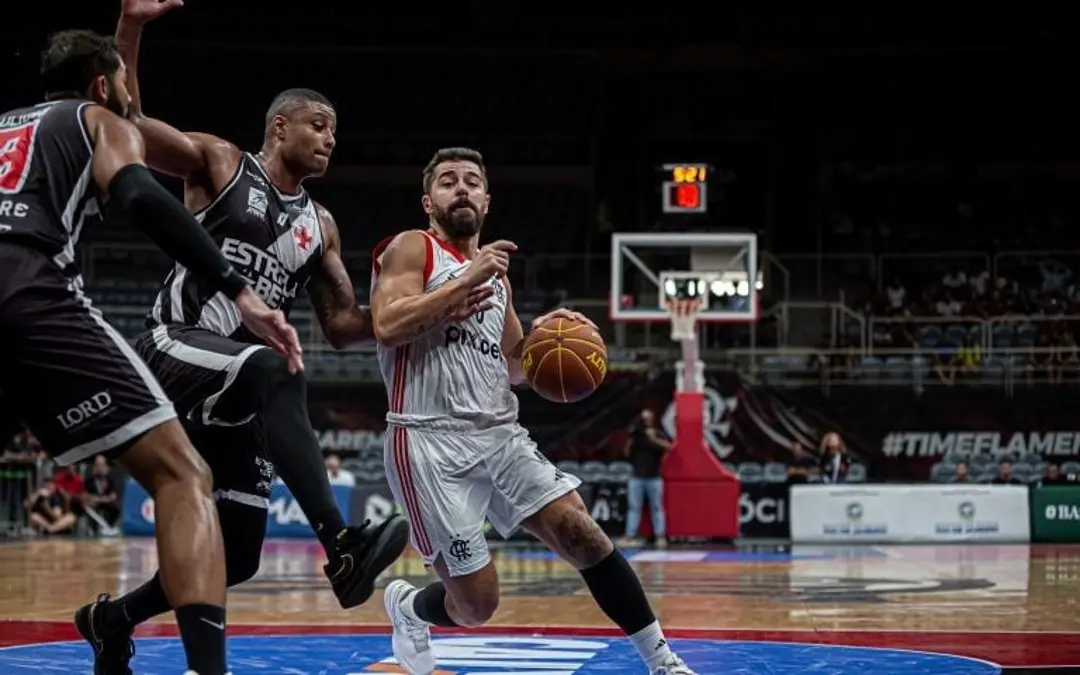 Flamengo e Vasco pelo basquete masculino, na Copa Super 8