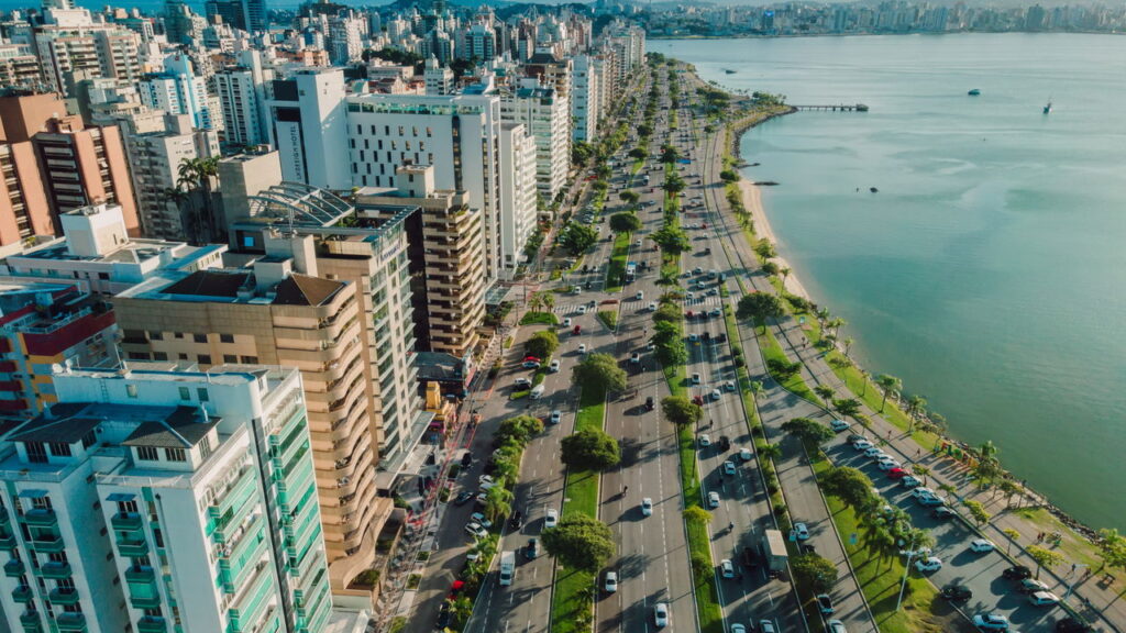 Reveladas as cidades brasileiras que estão atraindo cada vez mais aposentados