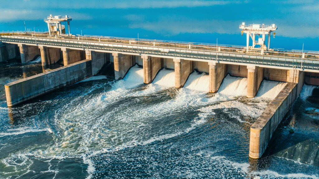 Energia infinita? A revolução que está transformando as ondas dos oceanos em eletricidade