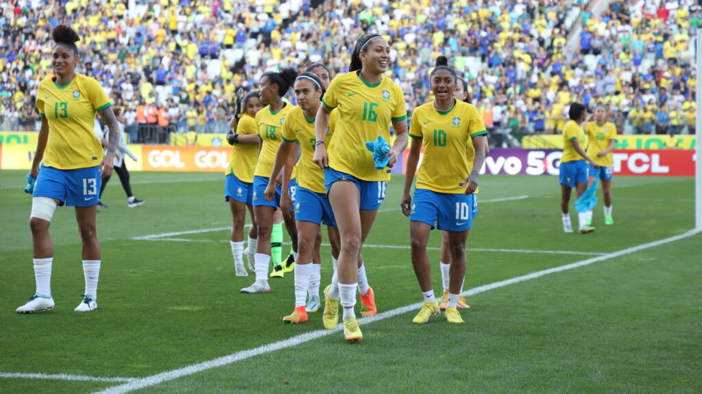 Futebol feminino na TV aberta! Veja onde assistir em 2025!