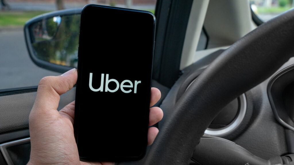 ATENÇÃO! A Uber decidiu o futuro de quem tem nota baixa